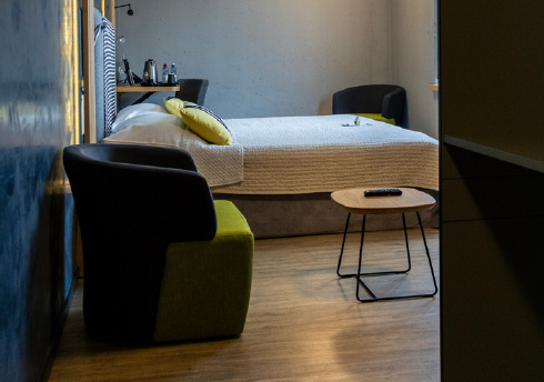 ■ <span class="ramillas">Junior</span> <span class="ramillas_italic">Suite</span>